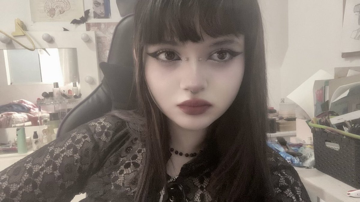 meat monster 🪱 tweet media