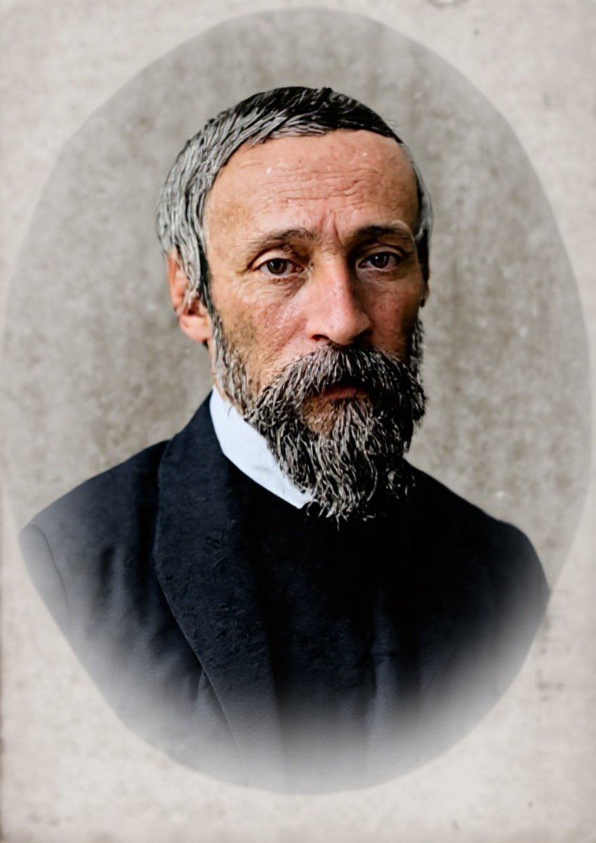 Zapomnijcie o Rockefellerze.
Zanim Amerykanie wydobyli pierwszą
baryłkę, w 🇵🇱 Bóbrce już działała
kopalnia ropy naftowej!
Poznajcie człowieka, który uczynił
z 🇵🇱 pierwsze imperium naftowe
świata, a zamiast jachtów wolał
budować szkoły dla biednych dzieci.

Założyciel pierwszej na