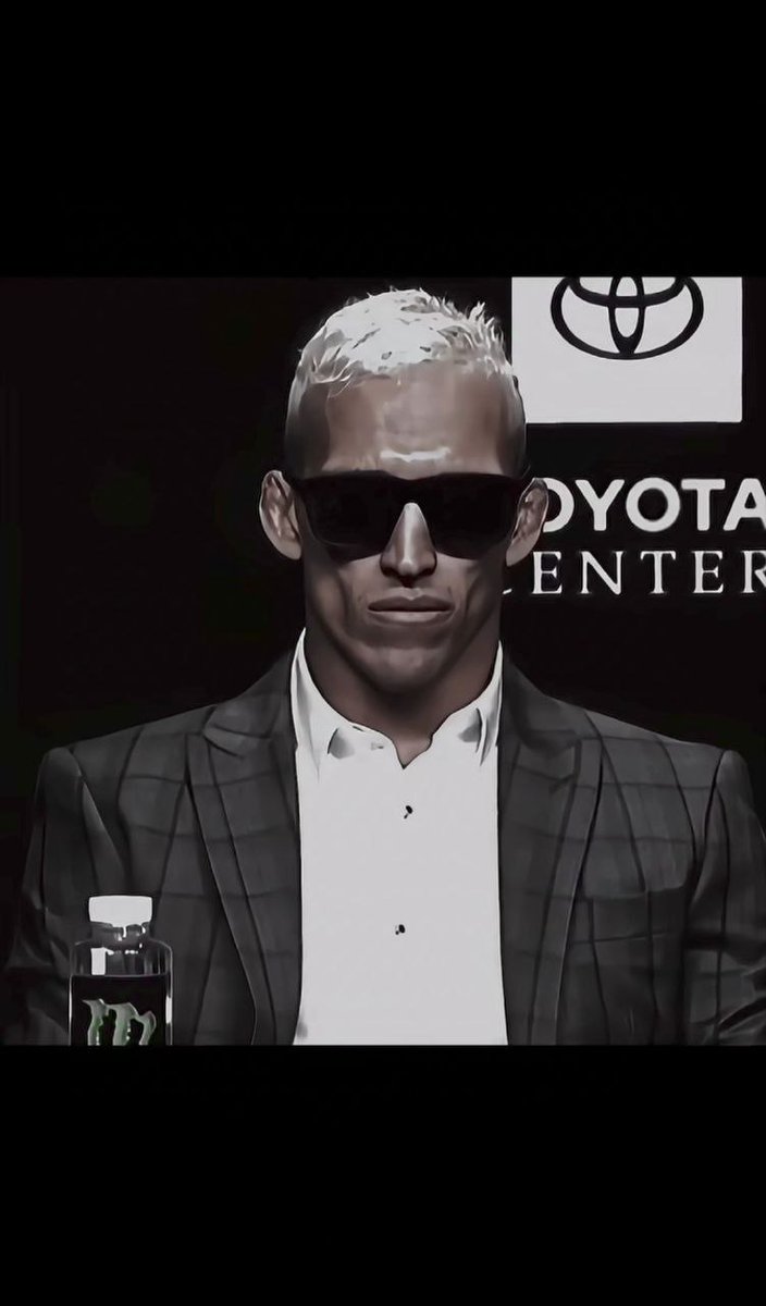 madan_itis's tweet photo. A complete domination from Charles. Both on feet and the ground. One final title run incoming. #UFC326 https://t.co/91iMAQ3IEc
