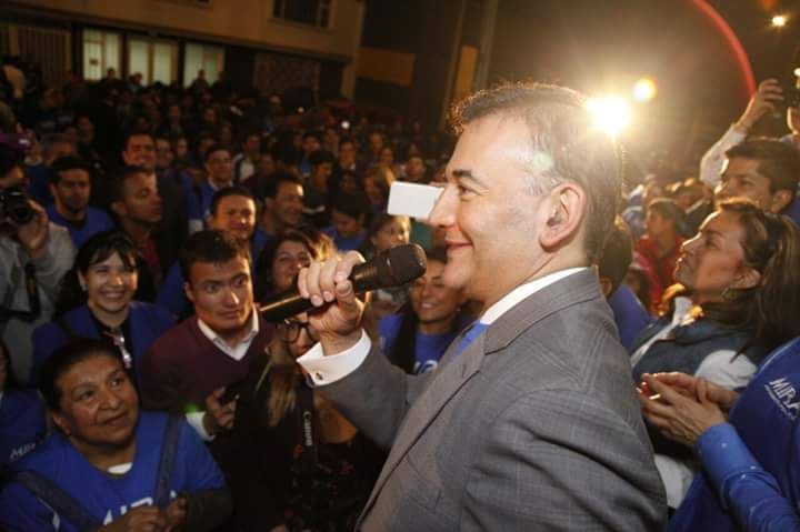 AlexIP9's tweet photo. 🙏 ¡Qué bendición tan grande!

Soy Miraísta,
orgullosamente Miraísta. 💙

Te voy a mostrar por qué vale
la pena votar MIRA el 8 de marzo.

¡Hilo! 🧵👇 https://t.co/Z3sVBPkeeN