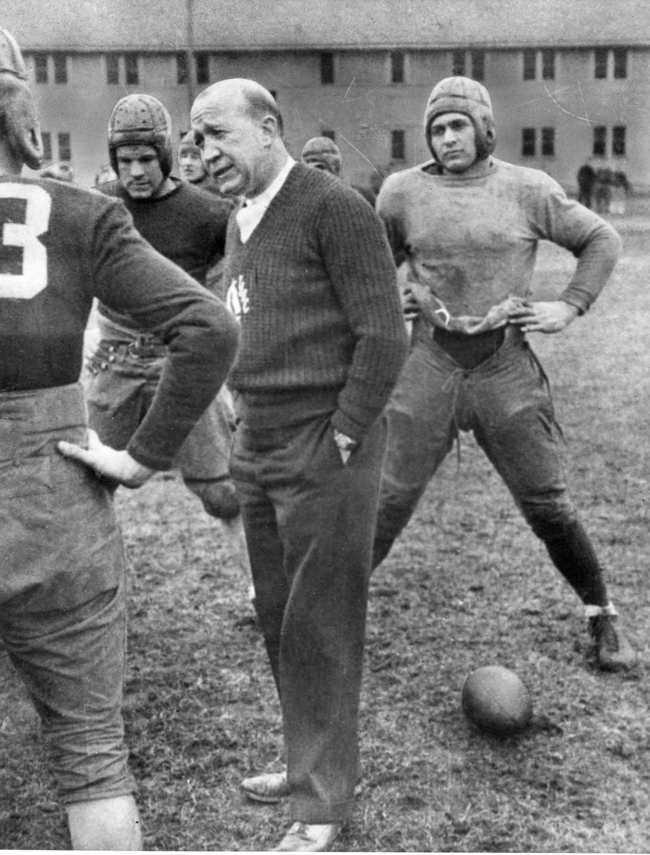 HistColFootball's tweet image. #NotreDame #GoIrish #ND #CollegeFootball