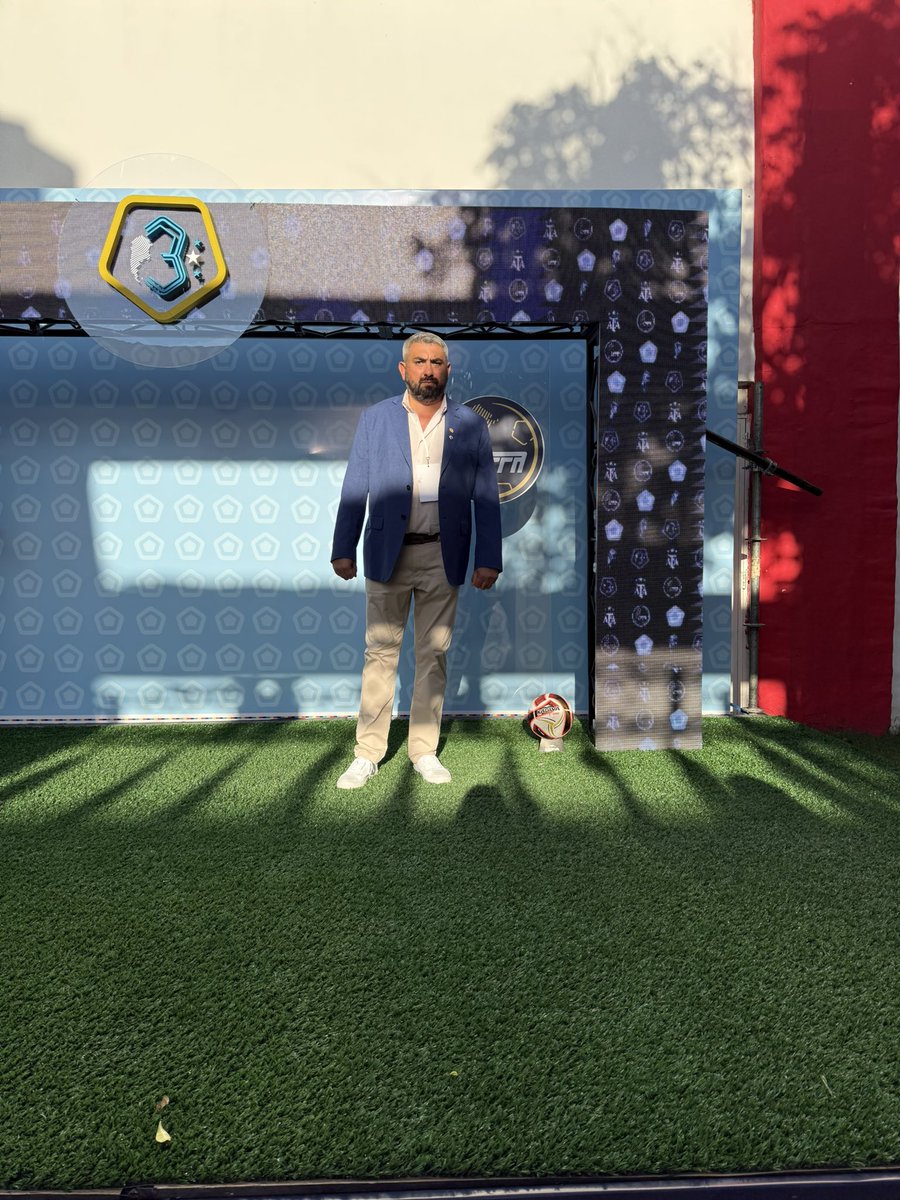 David Forconi tweet media