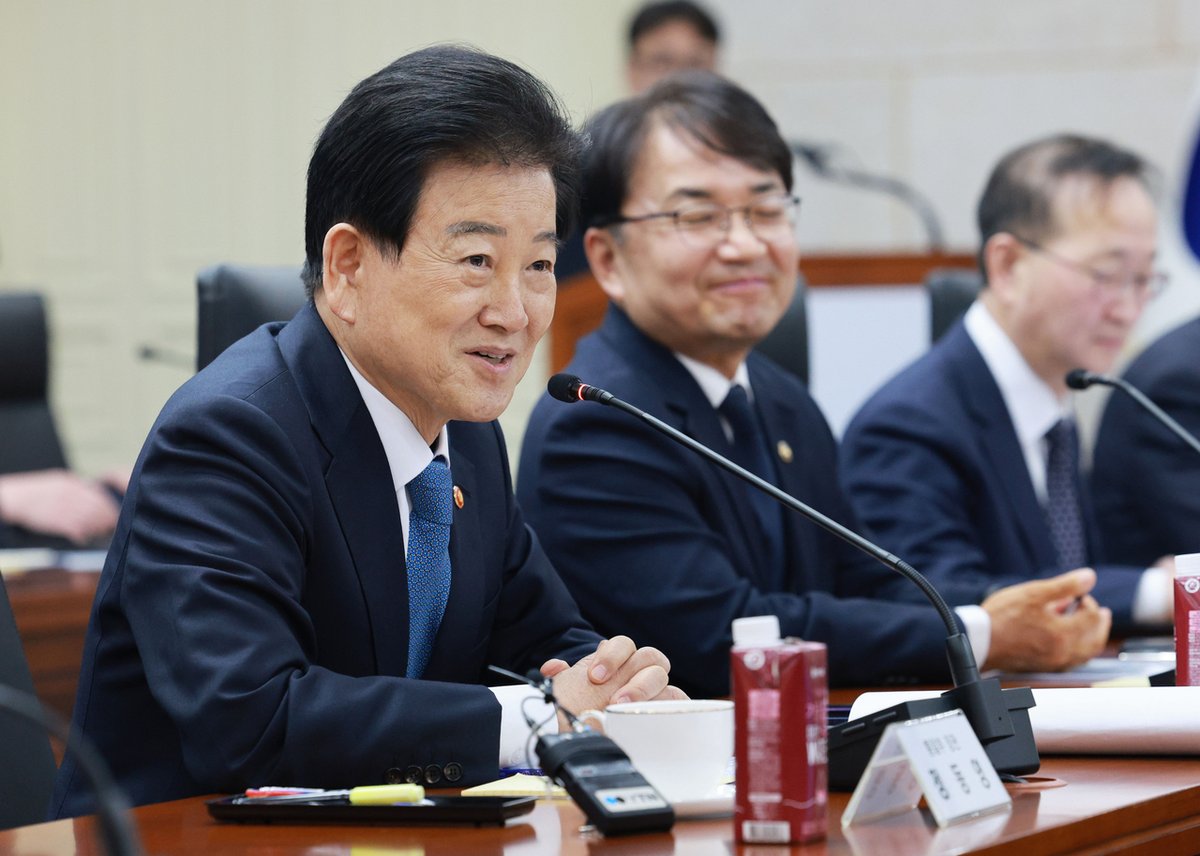 AsiaNews_FR's tweet image. Après 75 ans, la Corée du Sud 🇰🇷s'efforce de mettre fin à la guerre de #Corée et propose un traité qui permettrait une « coexistence pacifique » avec la Corée du Nord 🇰🇵.  
La guerre de Corée est aujourd'hui pas terminee mais "suspendue" par un armistice koreaherald.com/article/106886…