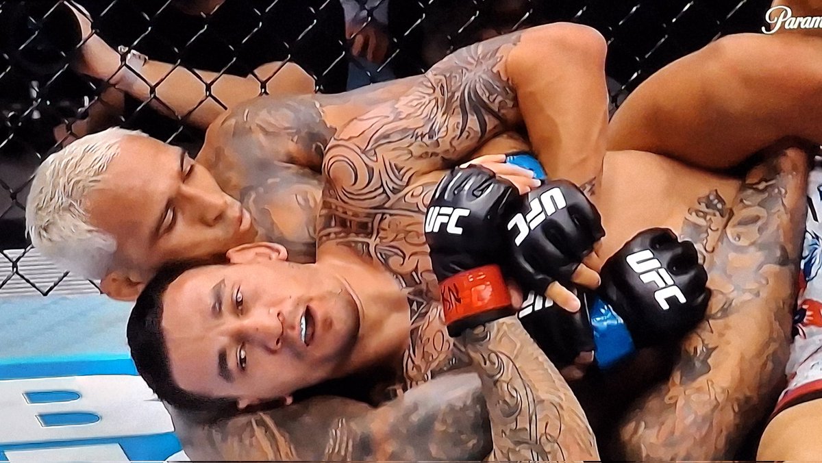 burnoutJaxx's tweet image. The worst BMF tittle fight.