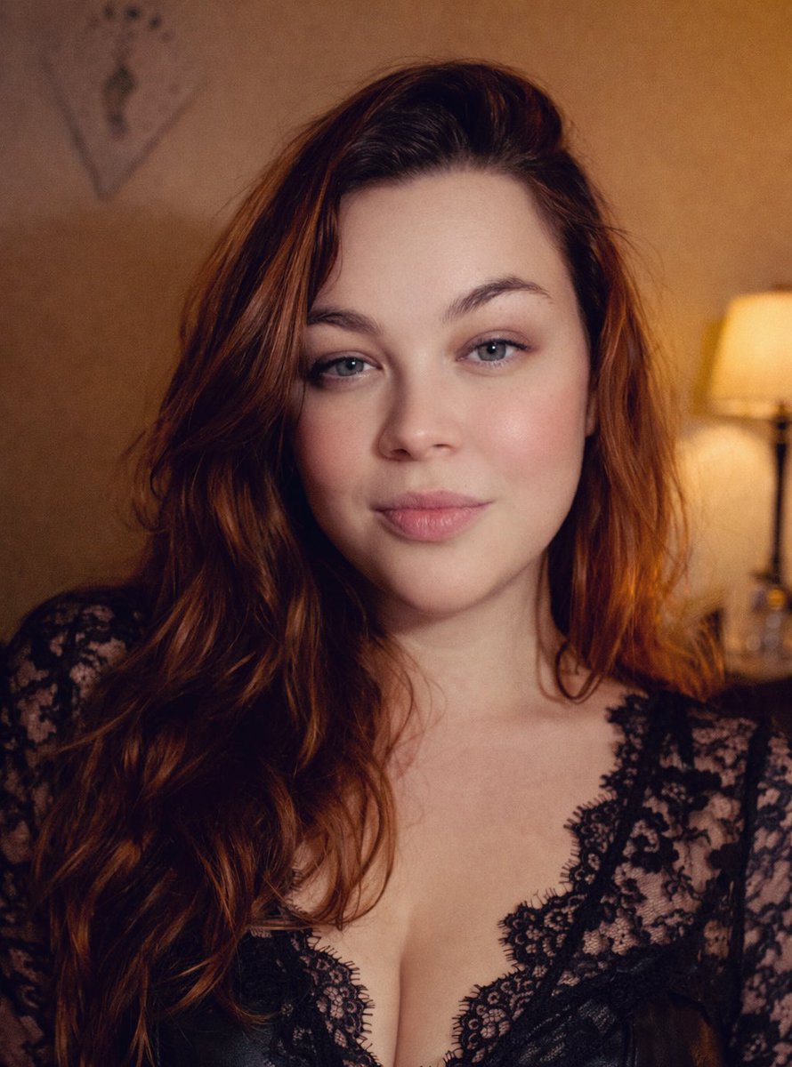 GoddessNatRose's tweet photo. How does it feel to know that you could never get me as wet as your pay check does 🤣😂 ohhh sweetie, did you really think a woman like me would give you attention for free?! How pathetic. https://t.co/ldmKbvJHmB