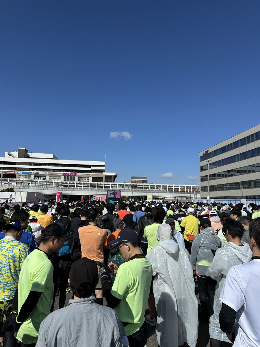 co2apex's tweet photo. マラソン出てました！
無事完走！ https://t.co/EnqSEiwHL6