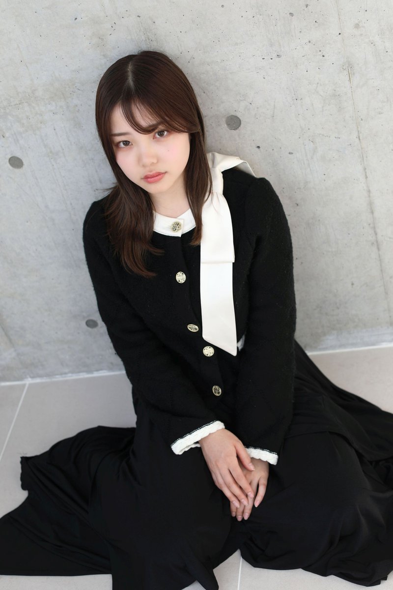 Bridgestene's tweet photo. シロクロ撮影会・浅田楓梨さん

3回目の撮影、前髪有り無しの話に。

@circle2025_0852 さん https://t.co/jw876W5CnA