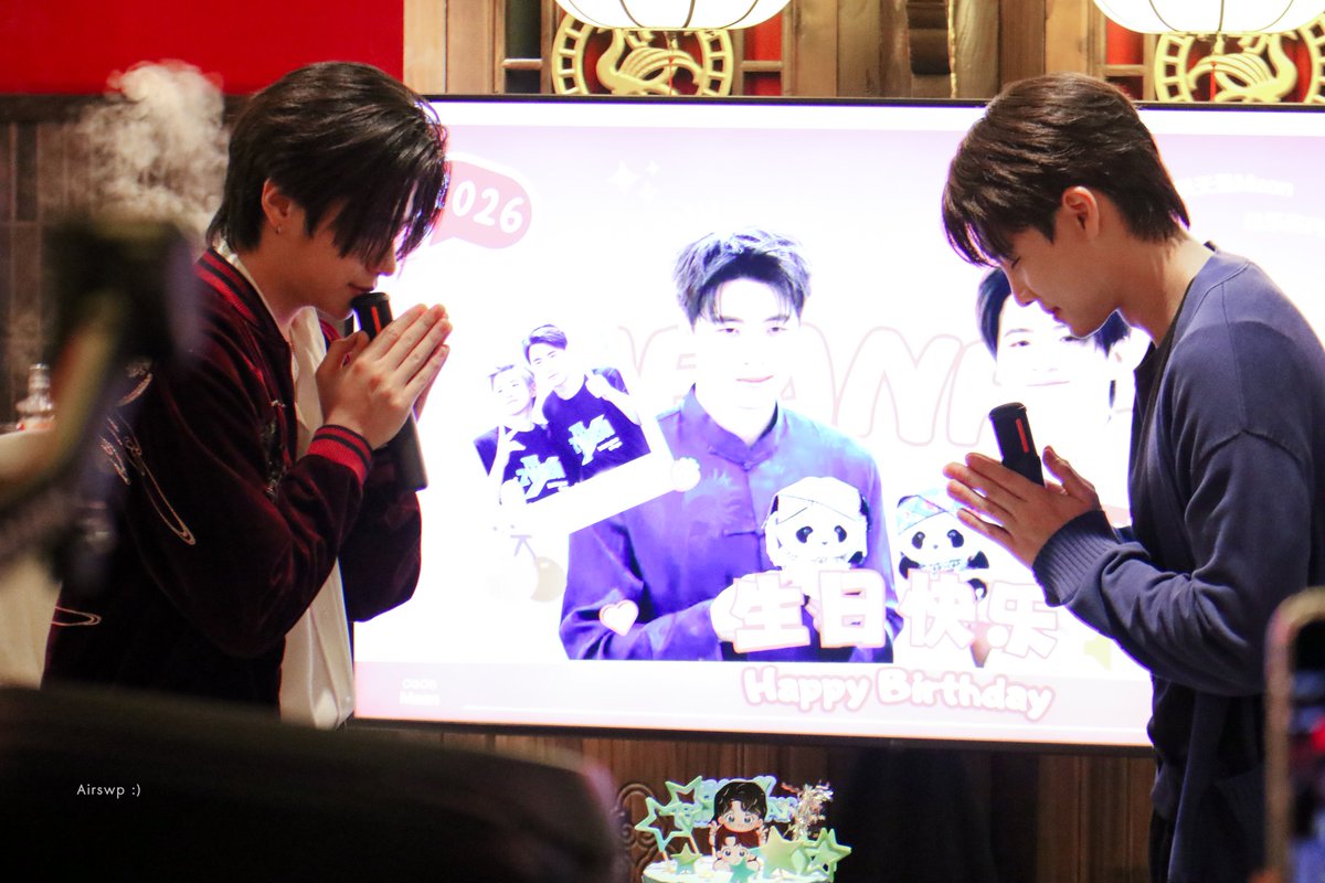 Airswp_'s tweet photo. อยู่เป่าเค้กด้วยกันทุกปีเลยน้าาาาา
@m34nismind
@rathavit1997
#MeanPhiravich
#PlanRathavit
#Happy2wishDay2026
#2wish https://t.co/nsbZ0nUU5X