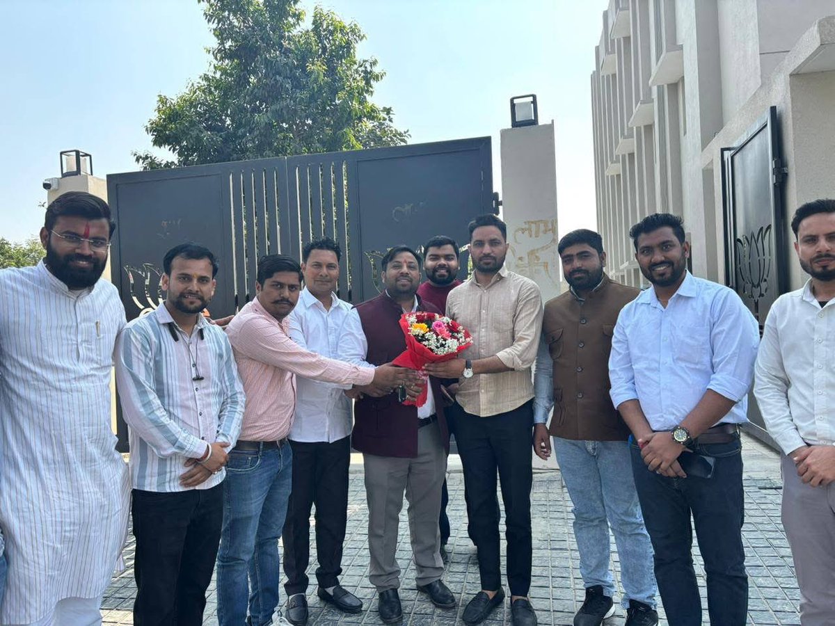 जिला कार्यालय, पानीपत में युवा मोर्चा की बैठक हुई।
बैठक में पानीपत युवा मोर्चा के जिला अध्यक्ष अमित जी एवं युवा मोर्चा के सभी साथी उपस्थित रहे। बैठक में आगामी कार्यक्रम को लेकर चर्चा हुई।
<a href="/narendramodi/">Narendra Modi</a> <a href="/AmitShah/">Amit Shah</a> <a href="/NitinNabin/">Nitin Nabin</a> <a href="/blsanthosh/">B L Santhosh</a> <a href="/PhanindranathS3/">Phanindranath Sharma</a> <a href="/NayabSainiBJP/">Nayab Saini</a> <a href="/BJP4Haryana/">Haryana BJP</a>