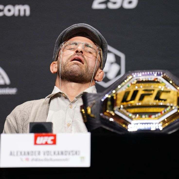 whatstheticker's tweet photo. @danawhite We know it. You know it. They know it. https://t.co/rrUp7GG6hg