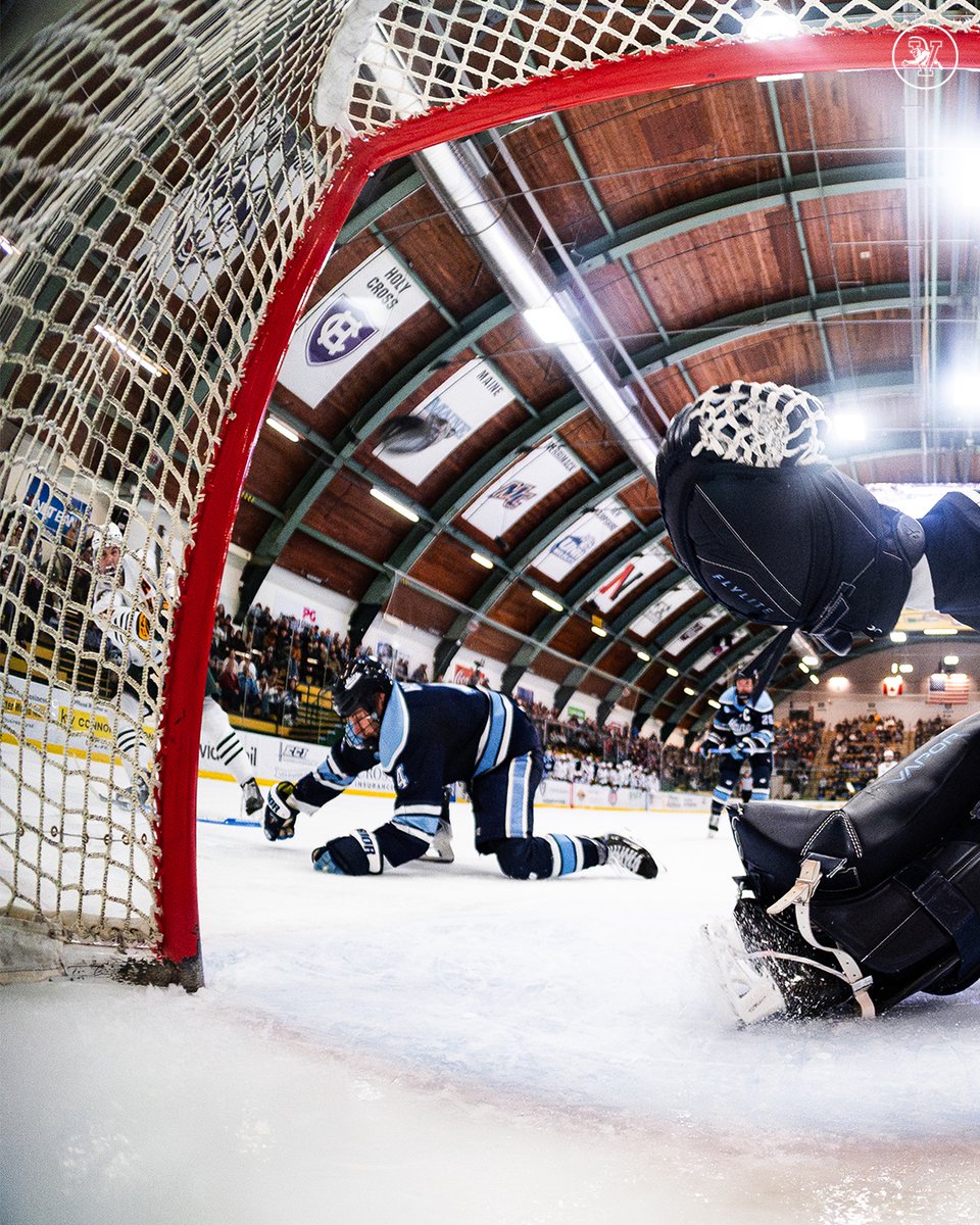 UVM Men's Hockey tweet media