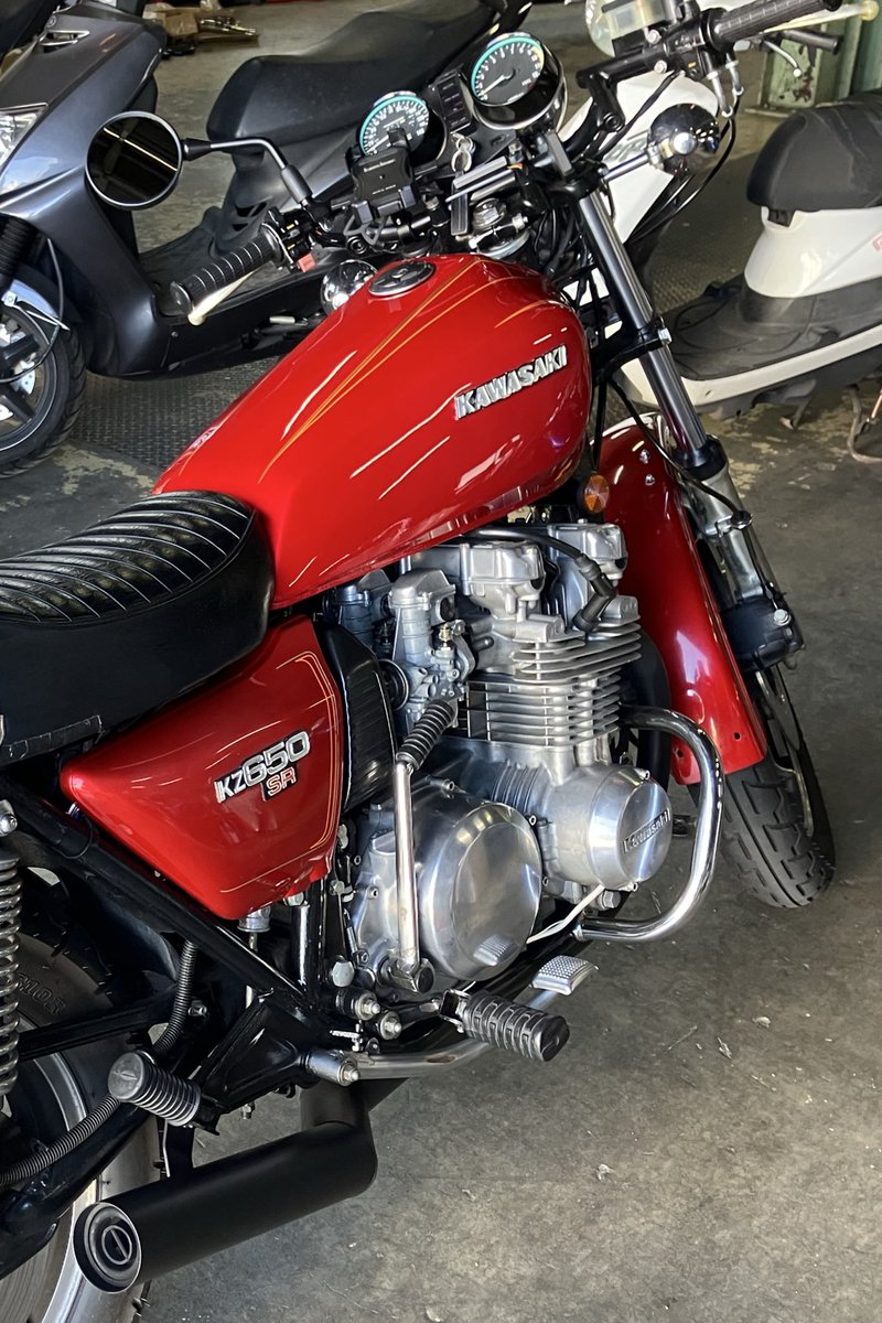 くまの助 KZ1000 tweet media