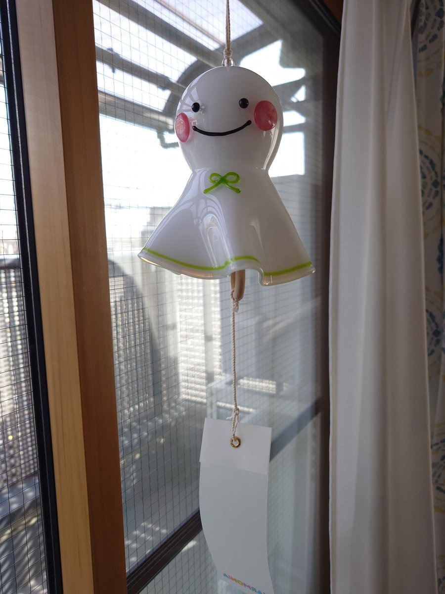 ma0120a0317's tweet photo. 昨日、大阪市中央公会堂での『がらすのまつり』に行ってきました。
大好きなHARMONiAさんが出展されていててるてる坊主の風鈴とコップを購入しました。ずっとファンでお話もできて凄く幸せな時を過ごせました。 https://t.co/KG9jsPuZ2S