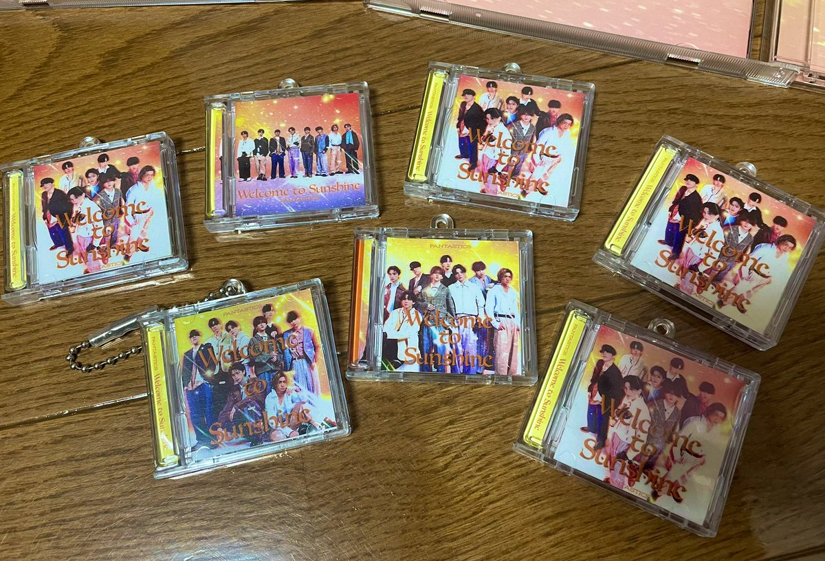 ずっとピクチャーレーベルので作りたかったの🥹 リリイベでGETしたので早速🤭 とりあえず、ゆせそたで作ってみた!! めちゃくちゃ可愛いじゃん💞 ...