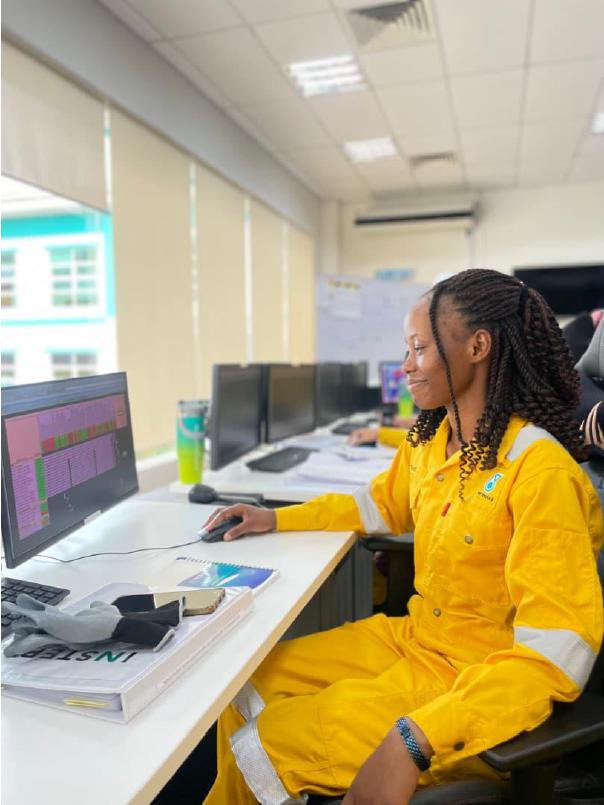 NankabirwaRS's tweet photo. Today, I pause to celebrate and honour the extraordinary women who are shaping the future of our energy and mining sector.

From the oil fields of Bunyoro to the mineral-rich mountains of Kabale, women are no longer just participants in our industry, they are pioneers, decision-makers, and trailblazers. 

Whether in the boardroom, the laboratory, or deep in the field, their contributions are transforming Uganda’s resource landscape.

Today, I want every woman in our sector to know that their seat at this table is not a courtesy, it is earned, it is valued, and it is necessary.

To the women who chose energy and mining when the path was not easy, thank you. You are the reason the next generation of girls will choose it too.

Happy International Women’s Day.