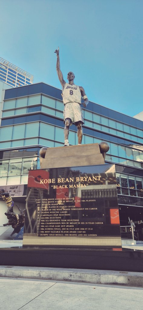 davidb 𓂀 tweet media