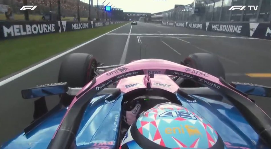 🏁 Vivo F1 tweet media