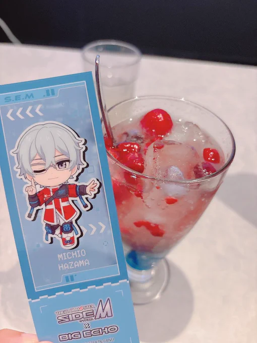 きました 噂のバカデカ解像度の待受、マジでデカくて良い