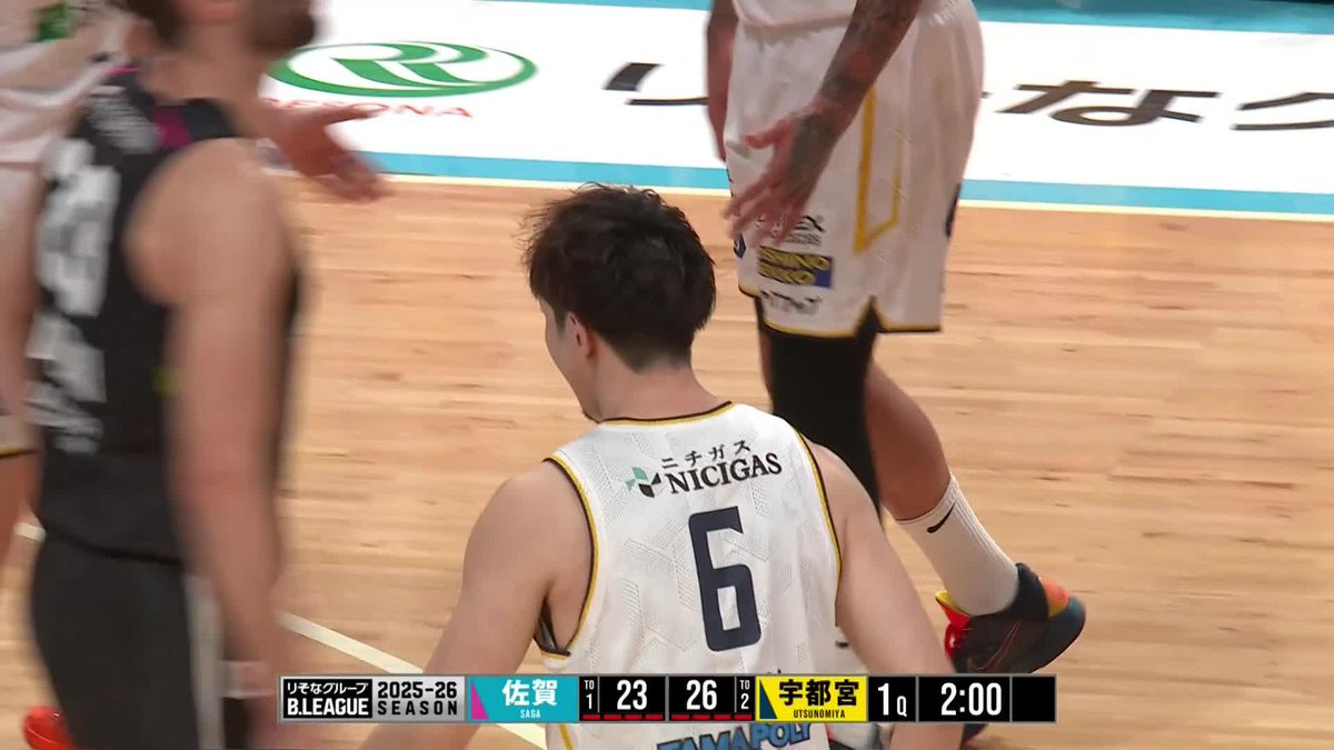 3/8(日) 1Q終了 ブレックス 29 - 23 佐賀 #42 フォトゥが粘り強く得点