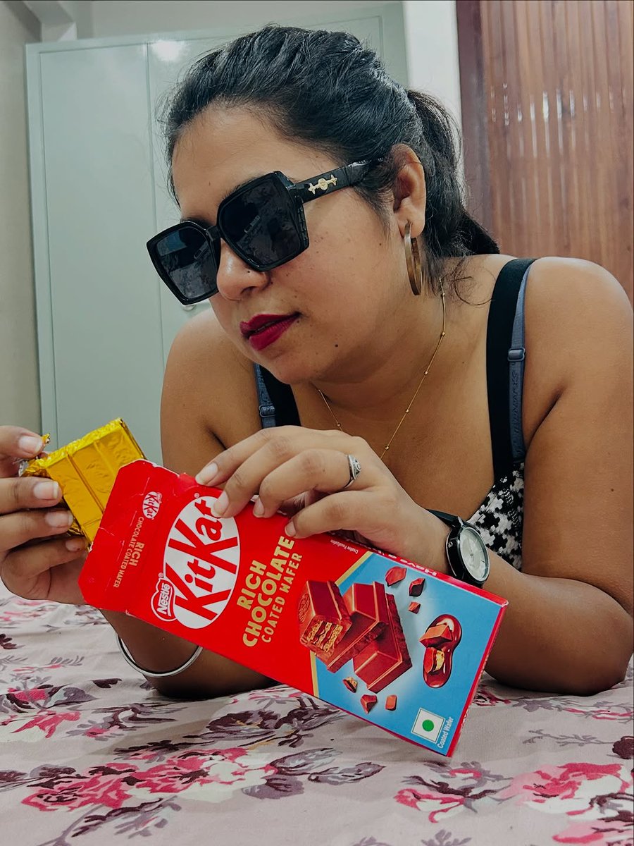 Ritusharma90's tweet photo. Kuch mitha apni fhudi par laga ke aap ko chatane ko bol rahi hu 

Aao mitha chaat lo aaj 
I'm singal &amp; You  and your 

Kya aap ke pass mota lan hai meri khudai karne ke liye 

#Iran #IranWar #仮面ライダーゼッツ #IranIsraelWar #INDvsENGSemiFinal https://t.co/gBjCVOkeY2