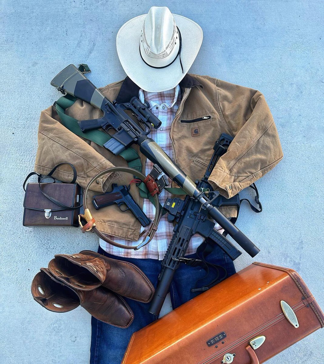 WeaponsVault's tweet photo. No Country for Old Men https://t.co/OdZqDJMKzz