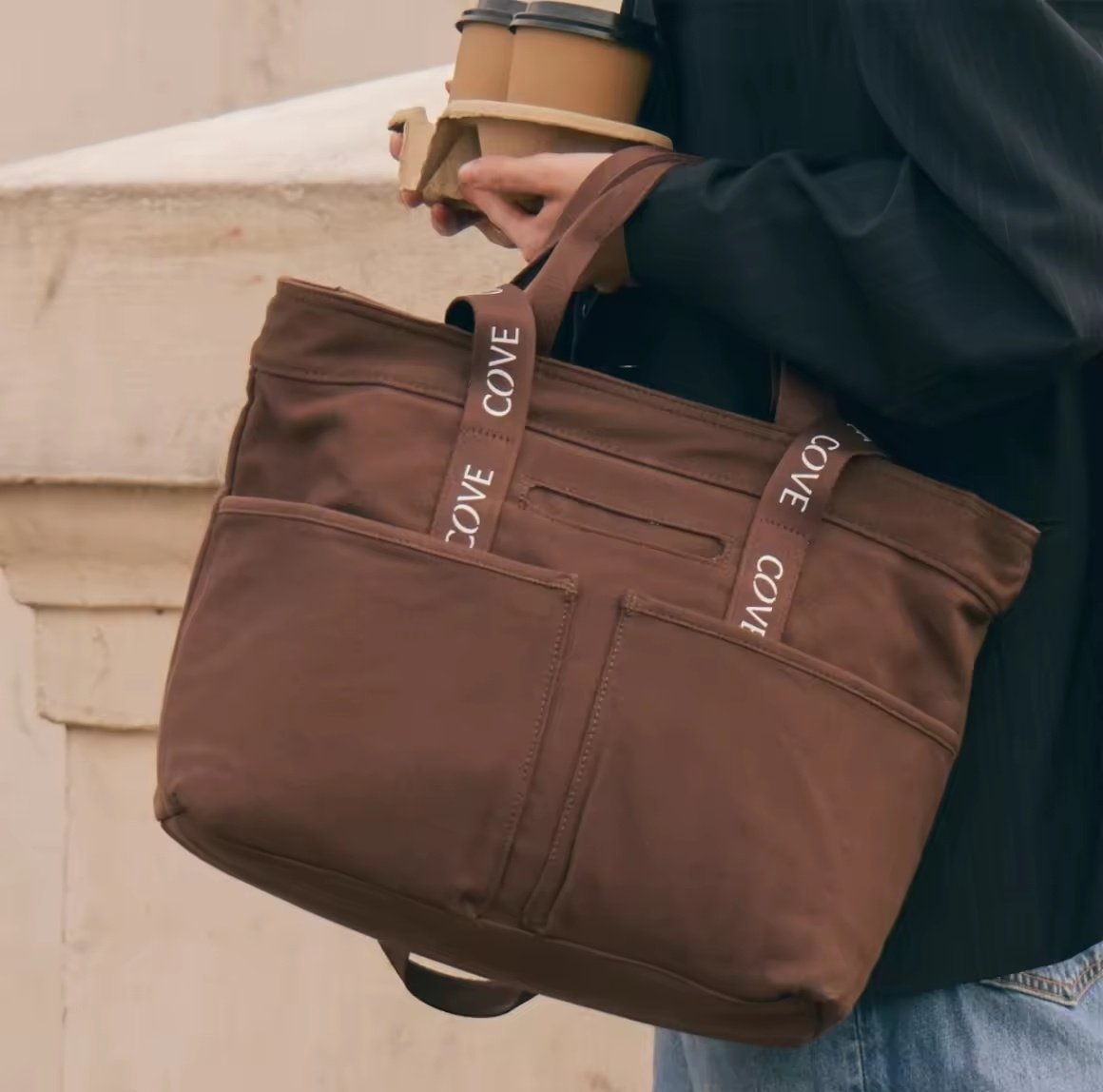 M_mprng's tweet photo. @jfvkakvf COVE DayTrip Laptop Tote กระเป๋าสะพายข้าง สัน้ำตาลก็มีค่า
https://t.co/tGlPQ5Q6Jn https://t.co/Z71IdCJRg0