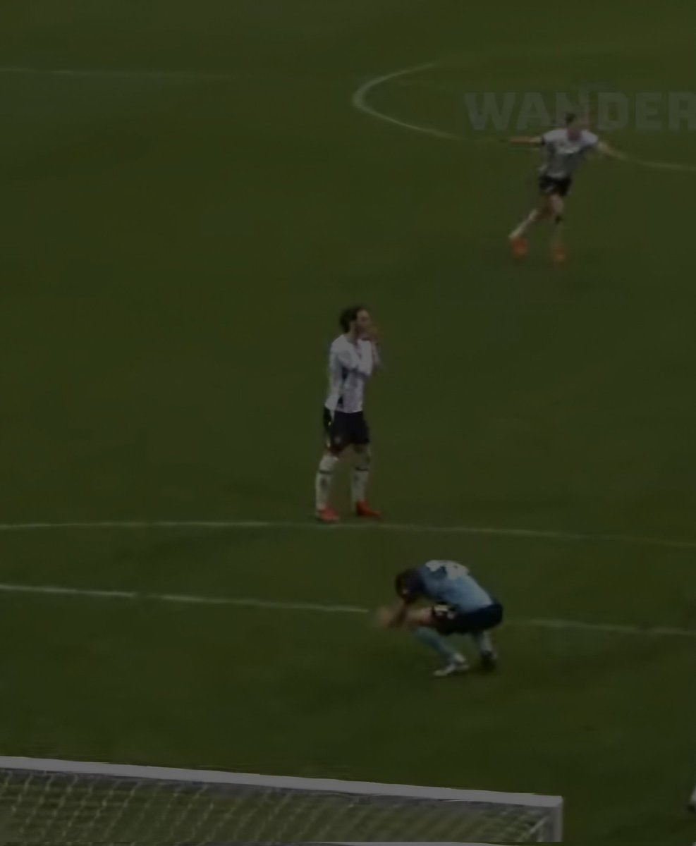Sheehan's reaction when CBT curled in the winner 😮😅 #bwfc