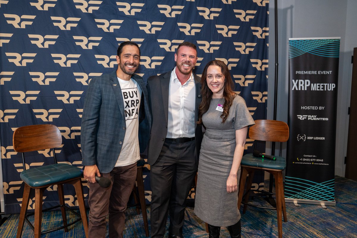 rayfuentes tweet media