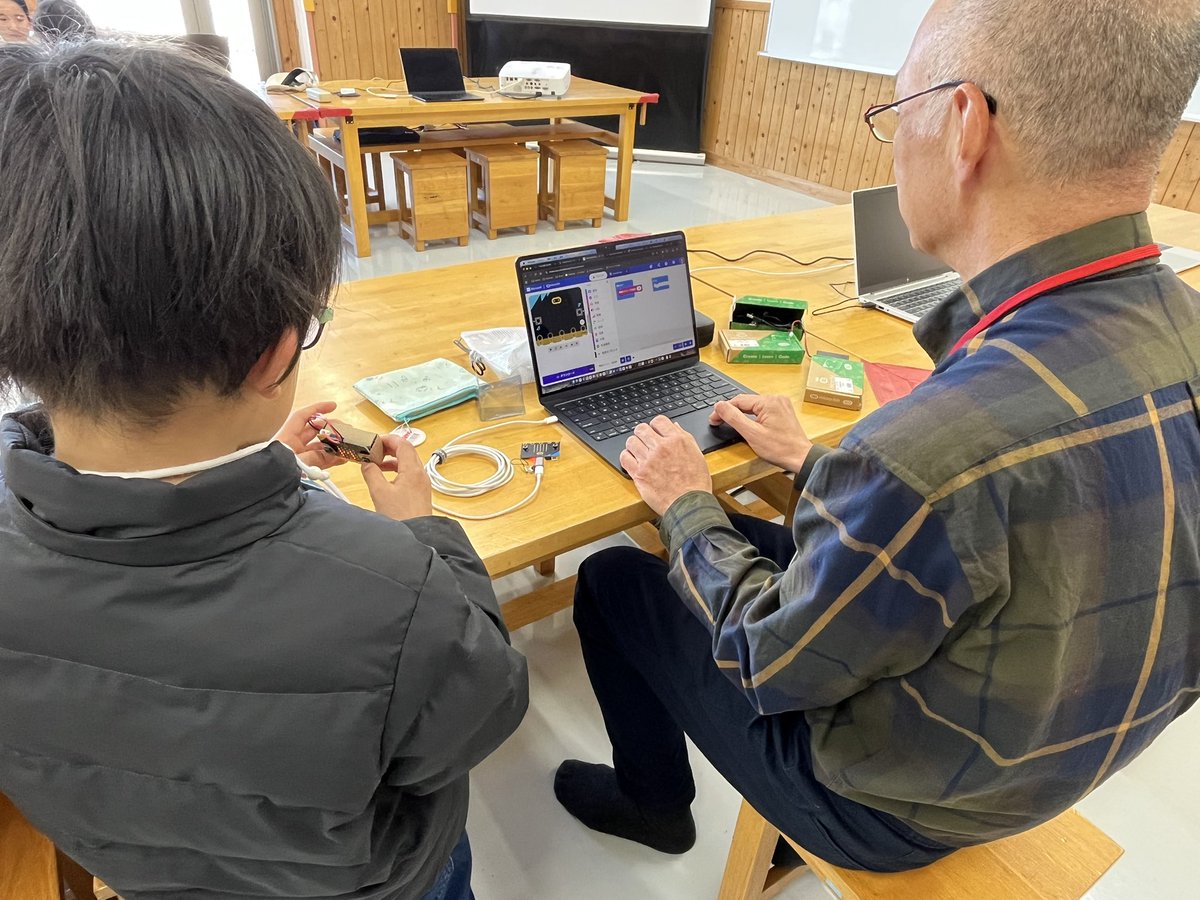 CoderDojo伊予 tweet media