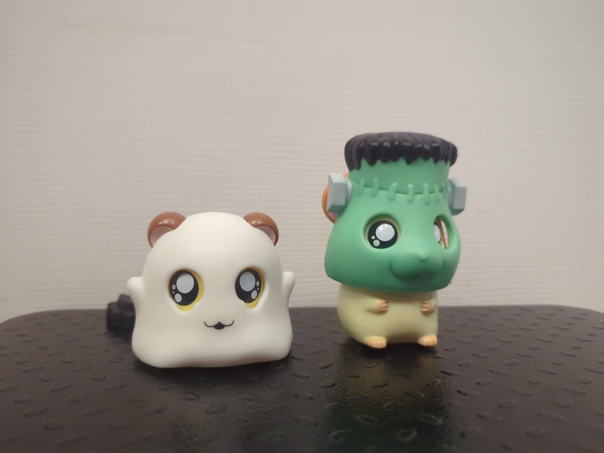 sara_zaiaza's tweet photo. Omg guys y'all should check this out! Some of the things I have listed!! #selfpost #plzrt #PATF https://t.co/HF1cO1SfM3