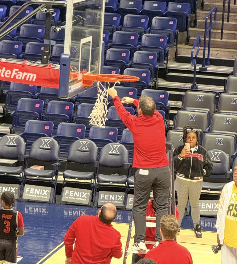 Coach Tim Monahan tweet media