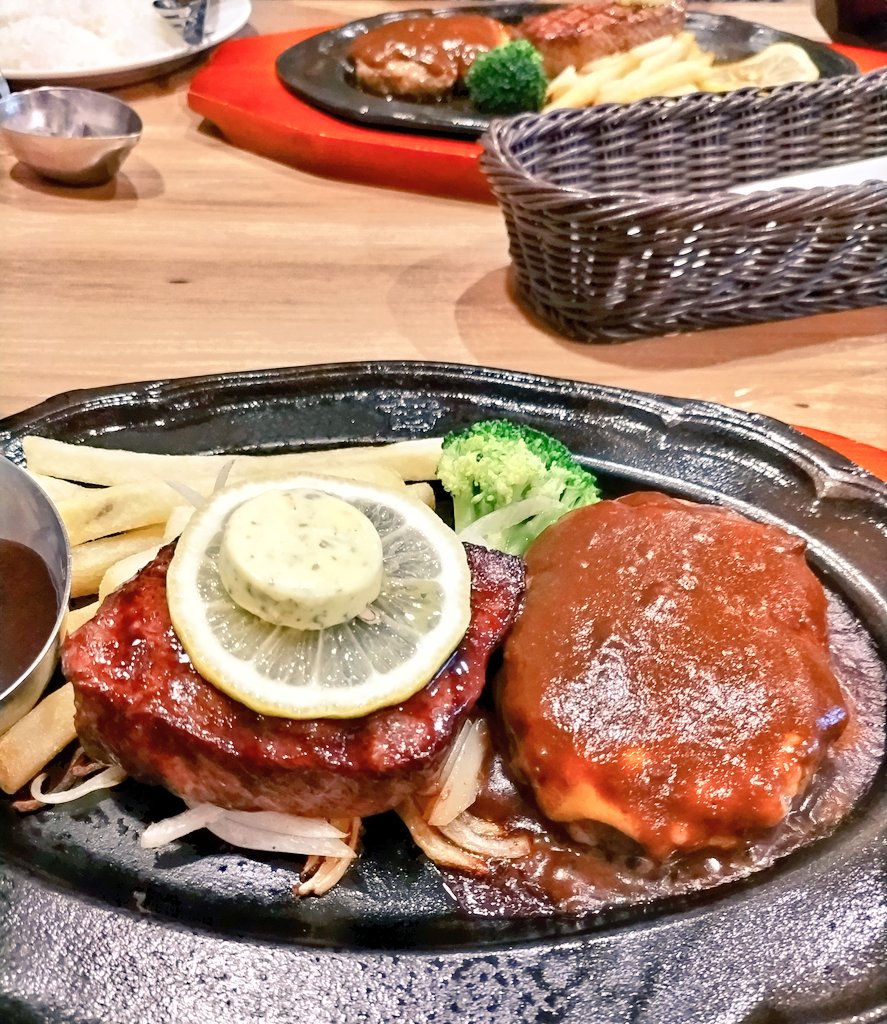 ガジュ tweet media