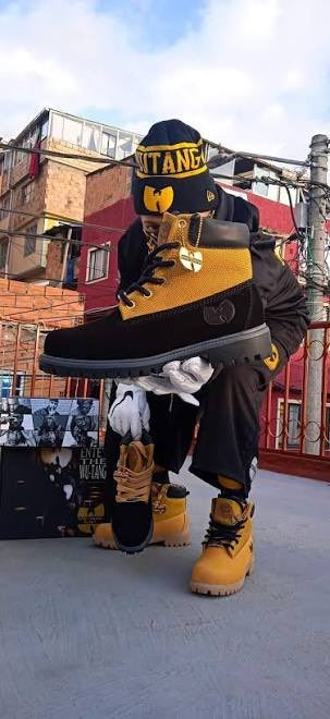 Moody Waters tweet media