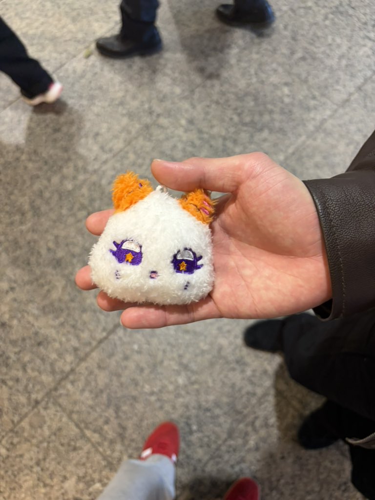 ごびうり tweet media