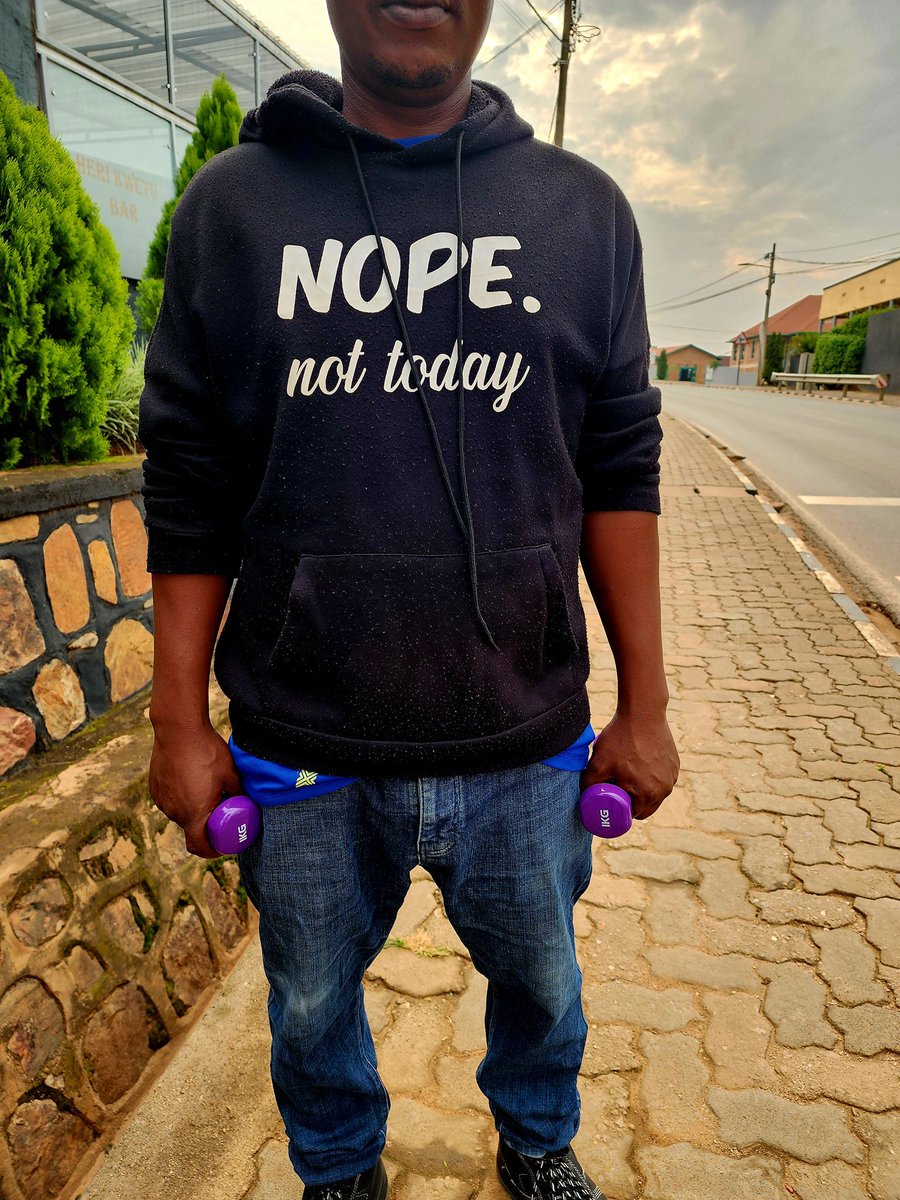 JaneNtunde's tweet photo. Ikiwa ni siku ya wanawake duniani, na nikiwa  kwenye matembezi yangu ya leo asubuhi nikakutana na huu ujumbe👇umfikie mwanamke yeyote anaepitia pressure kutoka kwa mtu mwingine au hali yoyote au situation yoyote. Full stop!
#WellbeingCoaching
#MentalModels https://t.co/4bu1zSe7kD