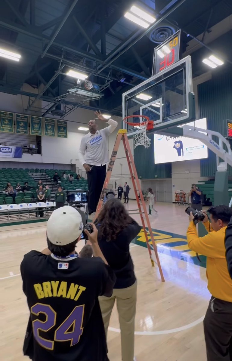 Daniel Artest tweet media