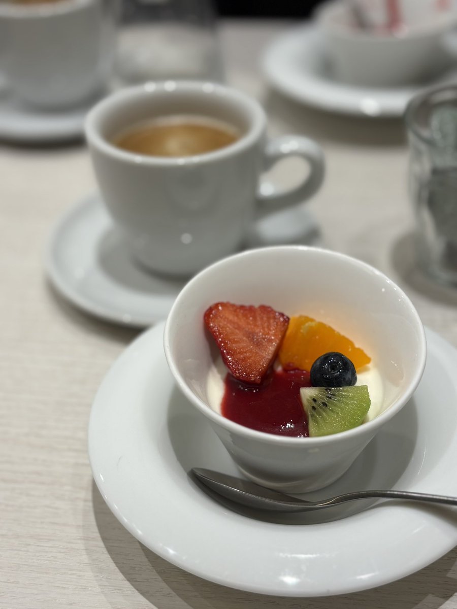 blue stone tweet media