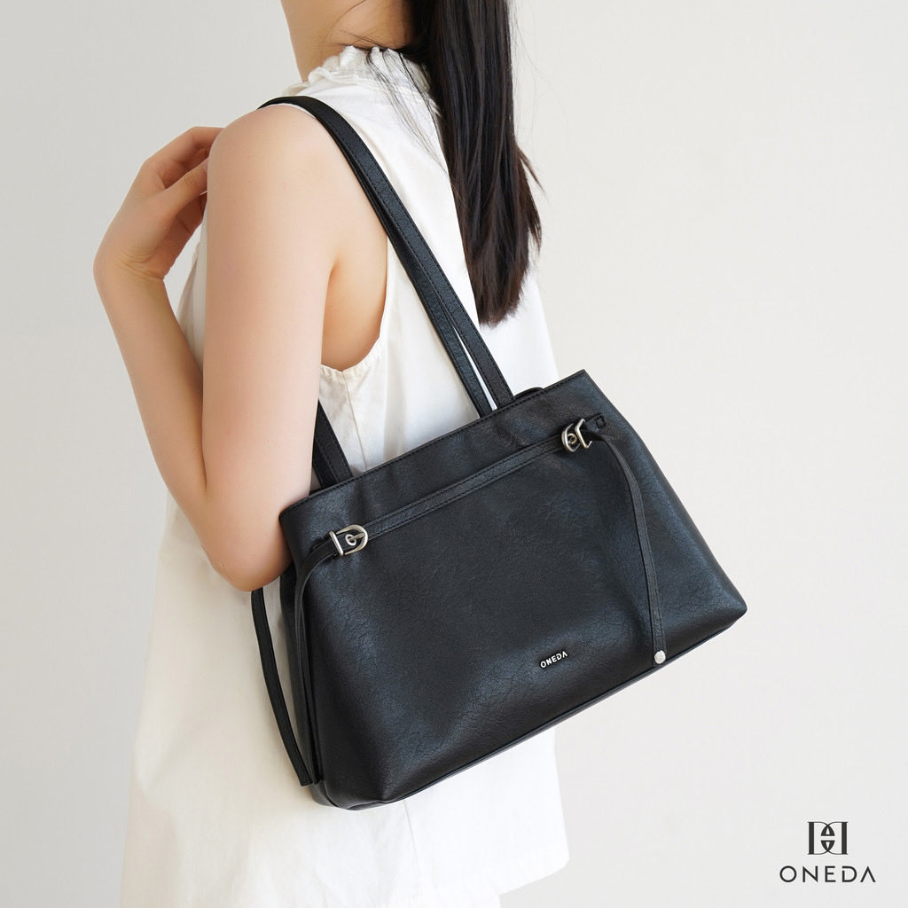 ibloom30's tweet photo. Nyari tas cantik best seller, ringan, dan muat banyak!
Cocok buat kerja, kuliah, atau jalan-jalan.
👜 Model kekinian
👜 Bahannya premium tapi harganya murah
Langsung cek link sebelum kehabisan !
🍬 https://t.co/BxwDQ3MqGe https://t.co/U0OJZxejI3