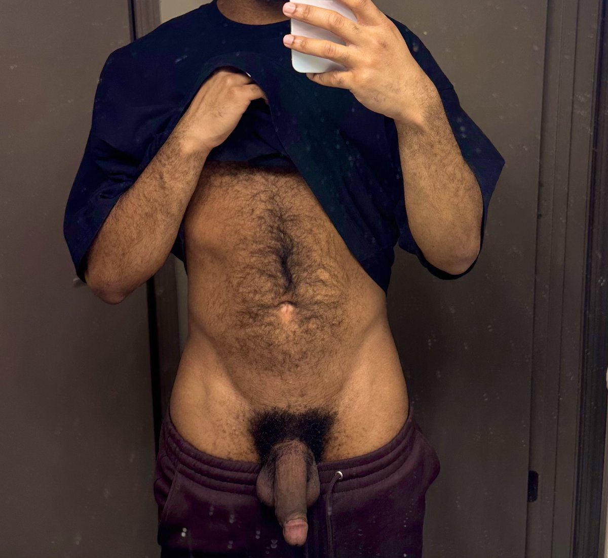 Cubbyhubbyx2's tweet photo. Chill night https://t.co/ds8ju12oEU
