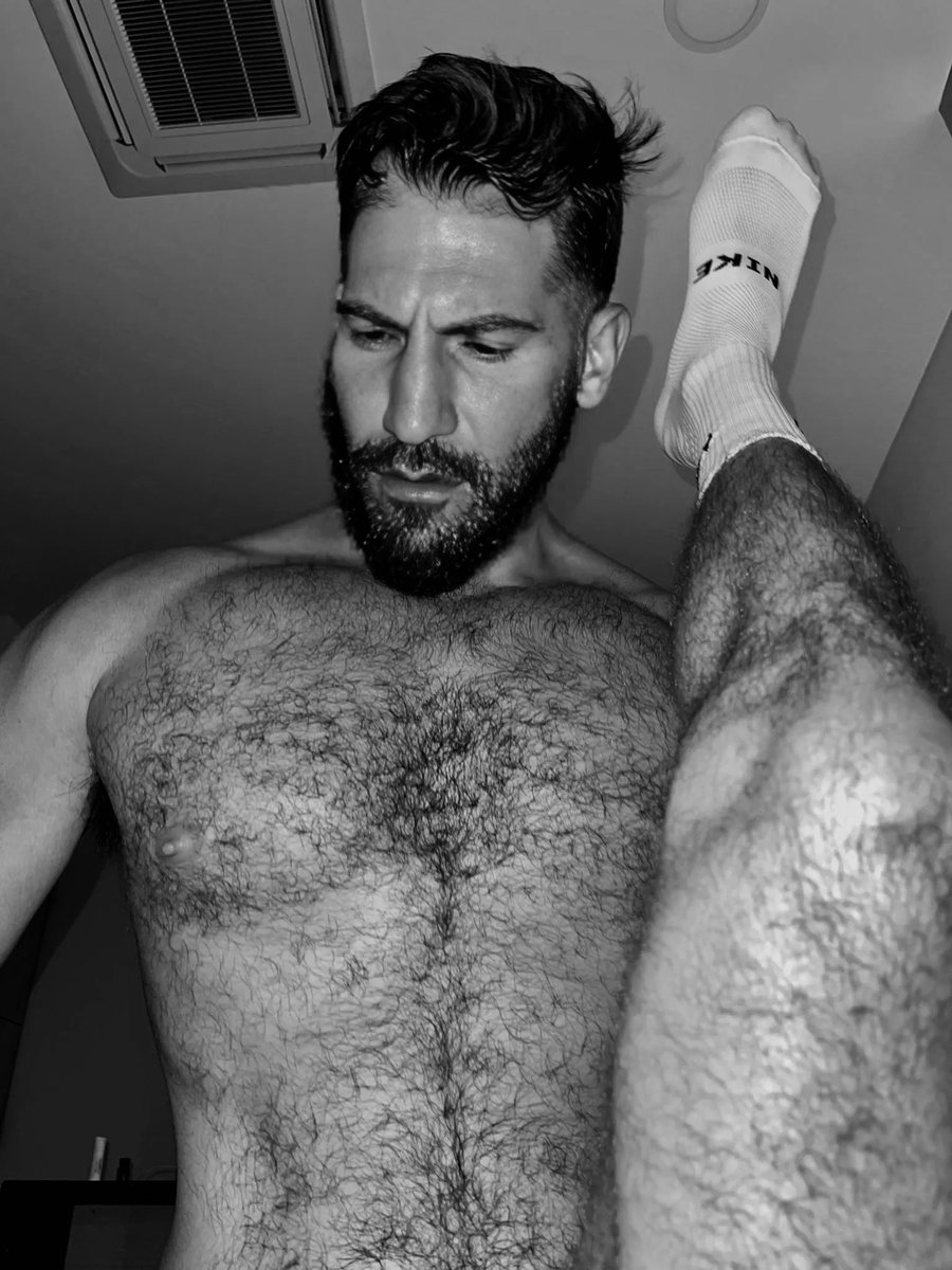 𝐅𝐫𝐚𝐧𝐤 𝐂𝐚𝐬𝐭𝐥𝐞 tweet media