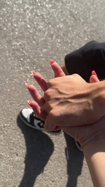 𝑨𝒗𝒂𝒓𝒚 𝑮𝒖𝒍𝒃𝒓𝒂𝒏𝒅𝒔𝒆𝒏 tweet media