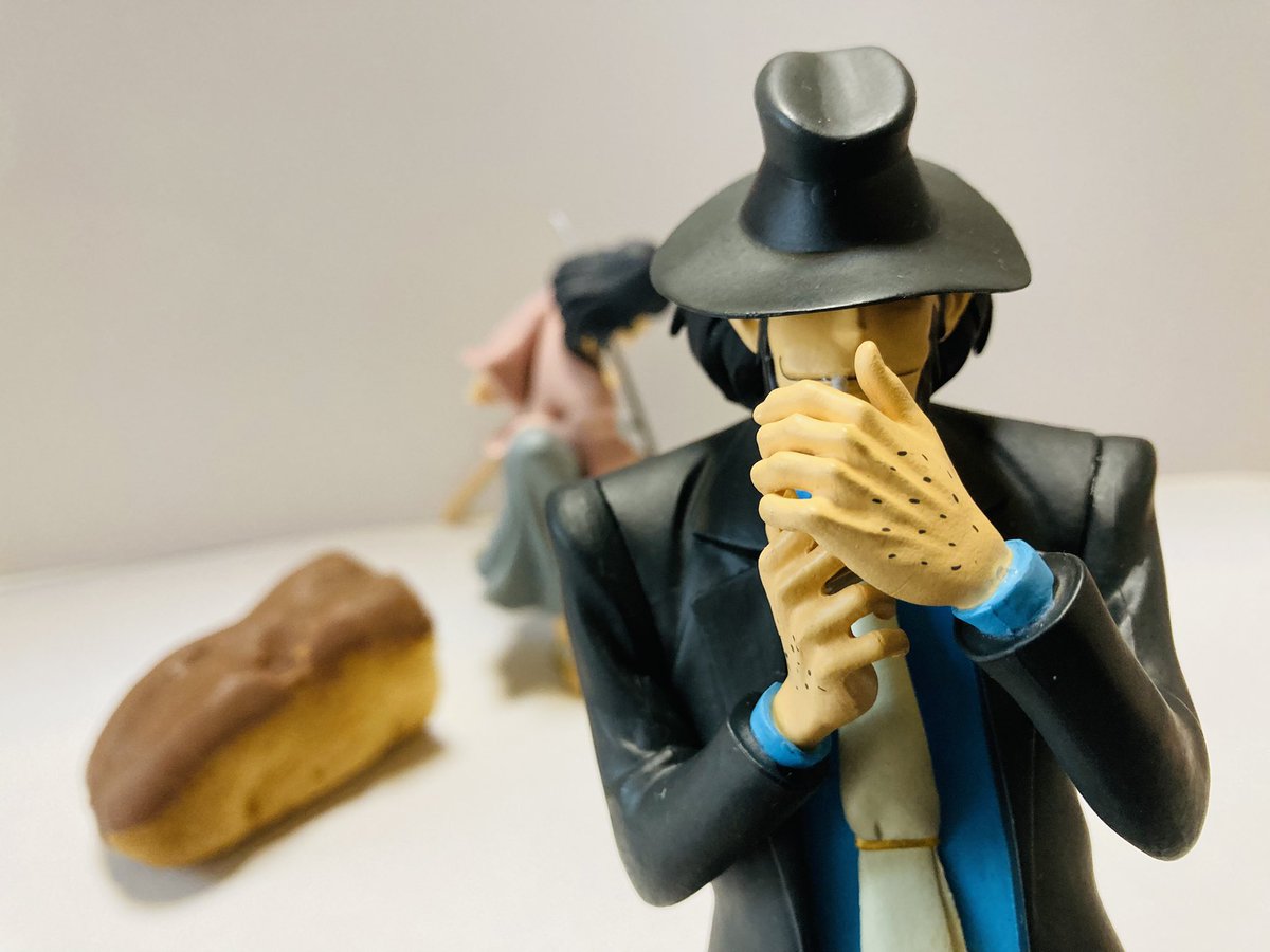 五「またつまらぬモノを斬ってしまった…。」

次「アイツもまだまだ修行が足りねぇな…。」

#おやつ

　　　　　　　　　Fin❗️😆