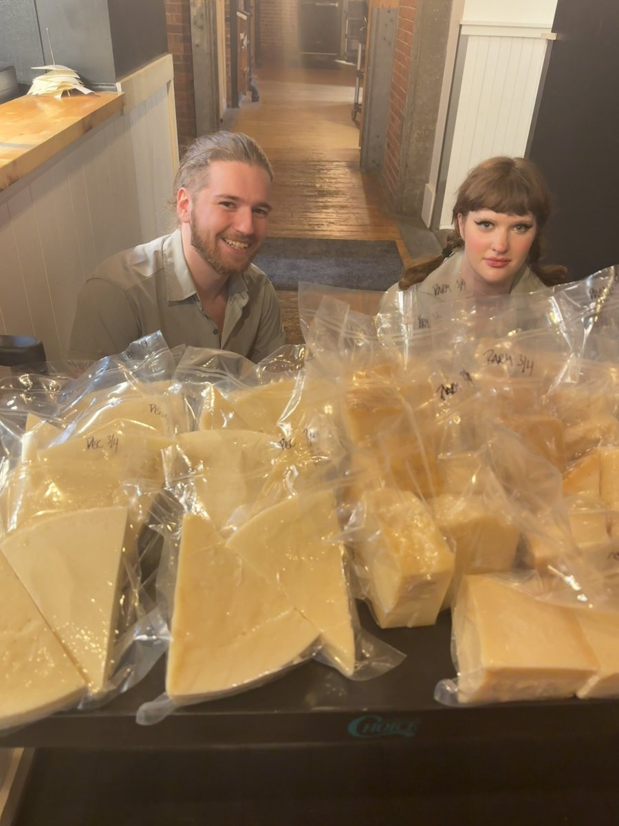 stuffie🕯️🥀🍰 tweet media