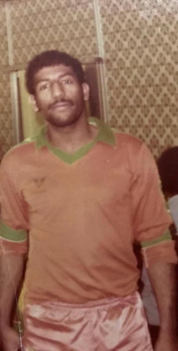 3156Mohammed's tweet photo. @alrawdahclub نجوم خدمو نادينا وضحو من اجله اذكروهم ولاتنسونهم من الدعاء في هذي الايام الفضيله💚🧡
1)يوسف السعيد
2)سعيد السعيد
3)دعيج الصايل
4)حسن الخليف
رحمهم الله جميعاً@alrawdahclub https://t.co/aekLSCeCD8