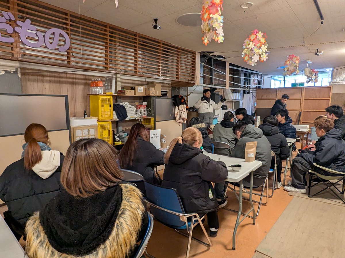 ryuvnc's tweet photo. 【令和6年能登半島地震第7回災害支援ボランティア　4日目】
最終日は、輪島市町野町のもとやスーパーで、本谷社長のまちの未来のために取り組まれている思いなどを伺いました。
その後、出張輪島朝市を見学、買い物等をして、現在、帰路についています。
車中では振り返りを行いました。 https://t.co/IV0ARoeARb