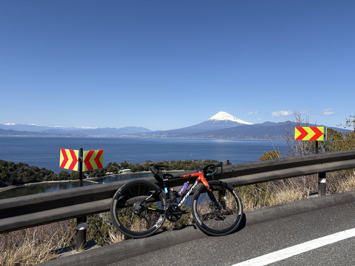 みらくる tweet media