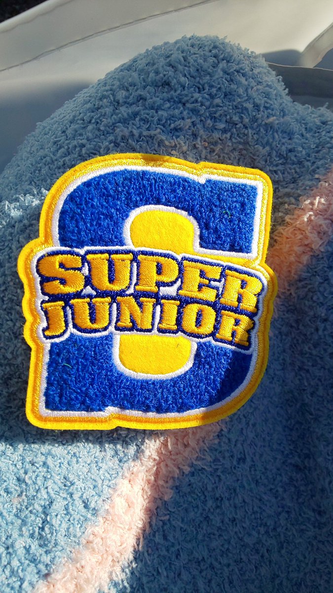 2013_Miya's tweet photo. #SUPERSHOW10
#SJ
#ベルーナドーム
仮設トイレで落とし物を拾いました
お預かりしてますので声掛けて下さい https://t.co/xZ5lDfkYnz