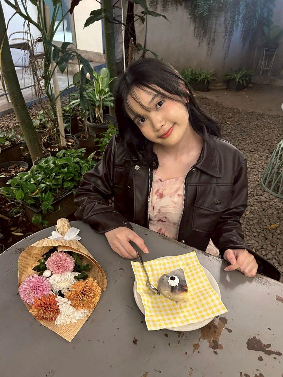 Out Of Context Ribka. tweet media