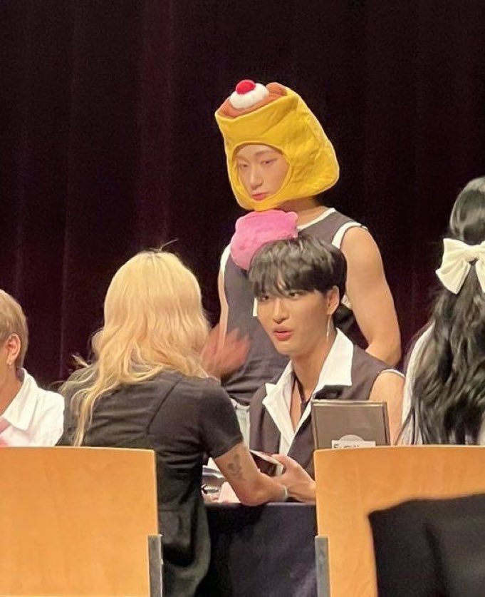 ใช่สิ้ ช้านมันพุดดิ้งเน่าๆพิ่จ๋าไม่เคยสนใจหรอก