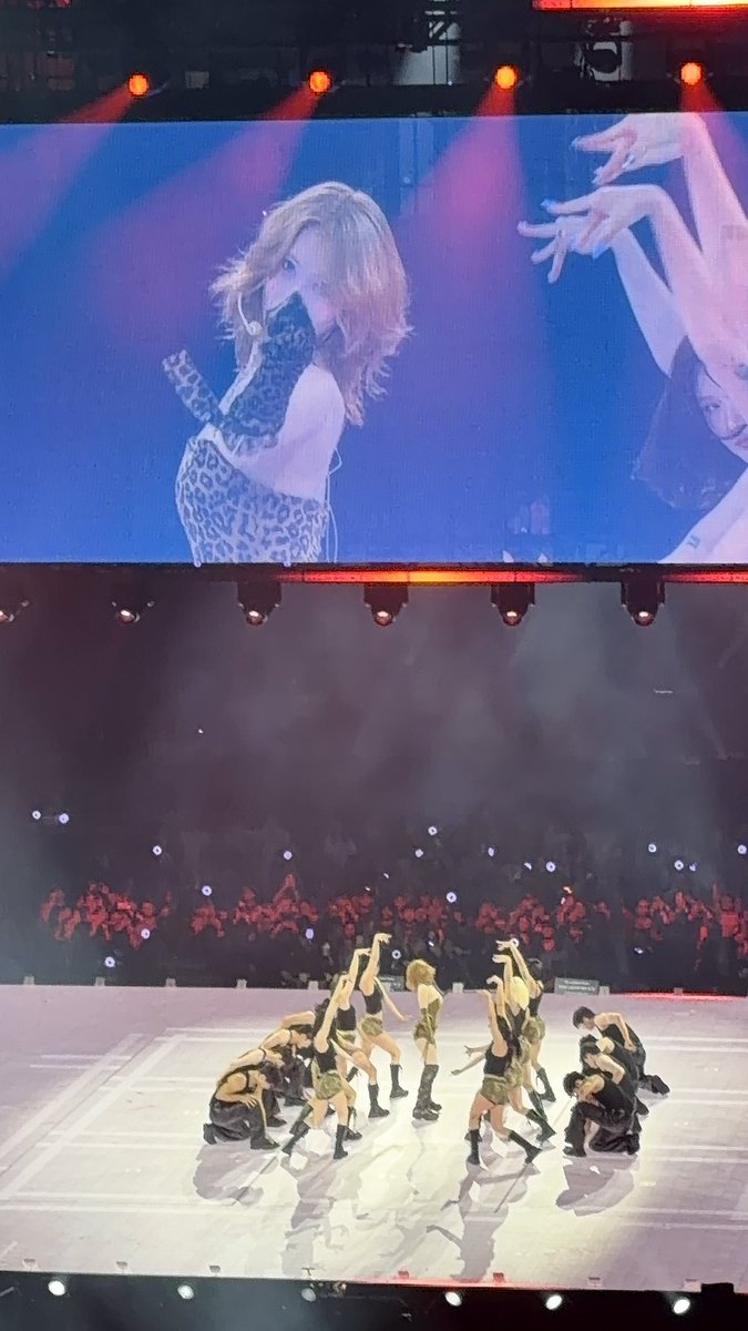 Suprpenguin71's tweet photo. Some nice photos I got from Day 2 of THIS IS FOR in Hamilton! 🔥

#TWICE 
#THISISFOR 
#TWICE_THISISFOR_WORLD_TOUR
#TWICE_THISISFOR_WORLD_TOUR_IN_HAMILTON https://t.co/siMXMPAPnk
